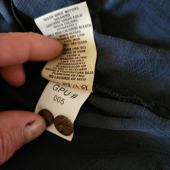 Men's Floral Hawaiian Button up - Picture 12 of 12